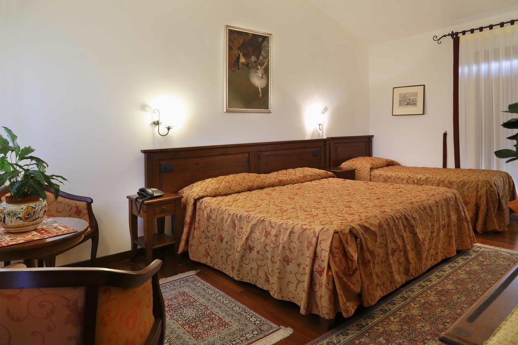 Colleverde Country House & Spa Ουρμπίνο Εξωτερικό φωτογραφία