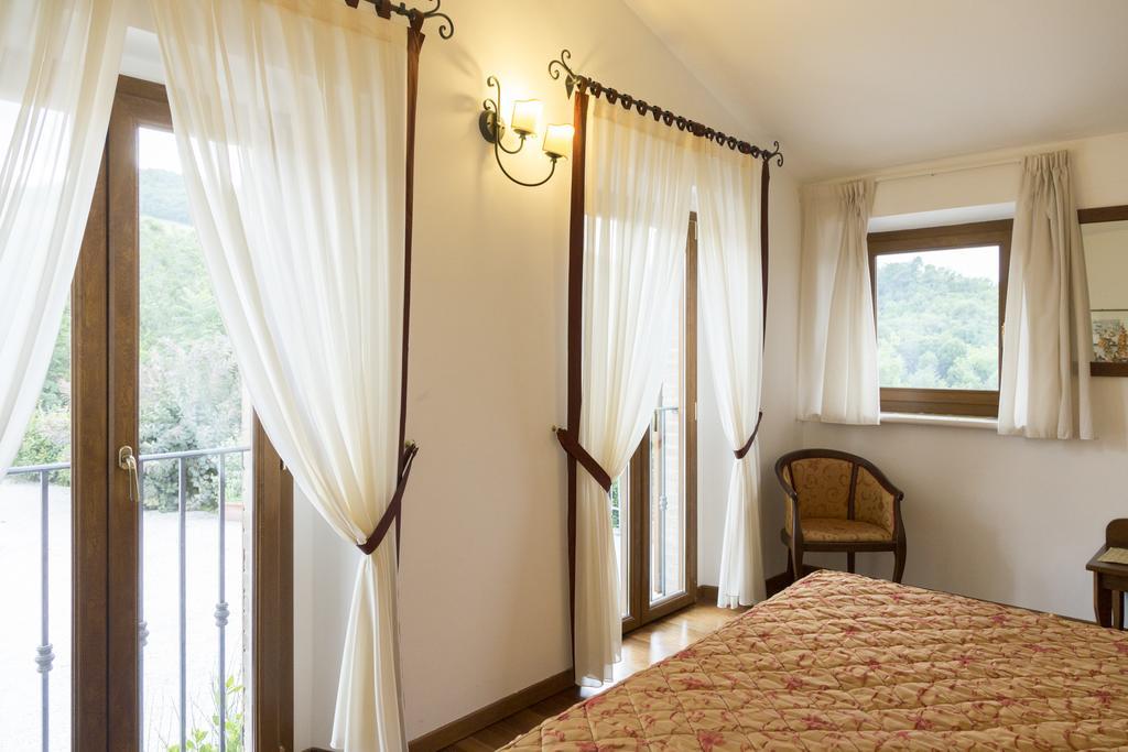 Colleverde Country House & Spa Ουρμπίνο Εξωτερικό φωτογραφία