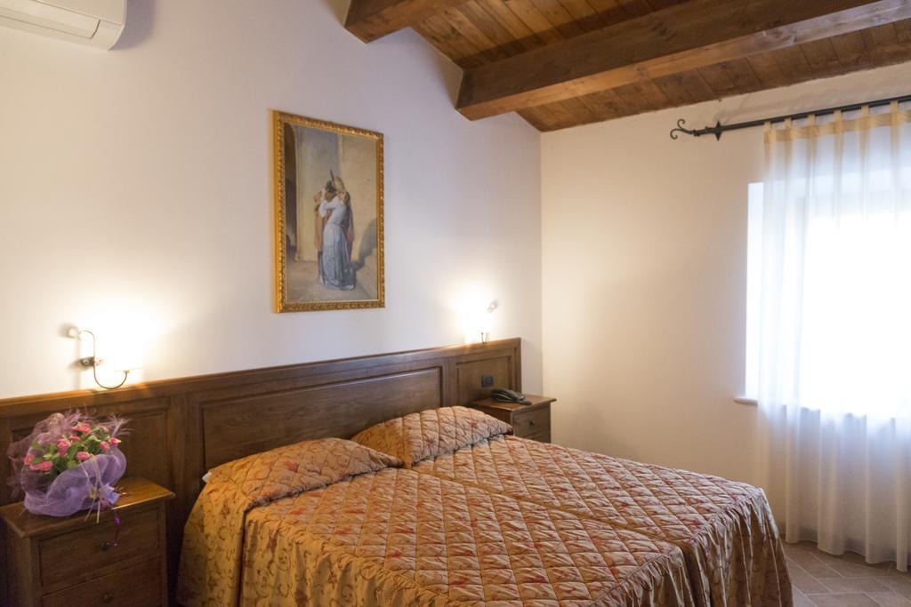 Colleverde Country House & Spa Ουρμπίνο Εξωτερικό φωτογραφία