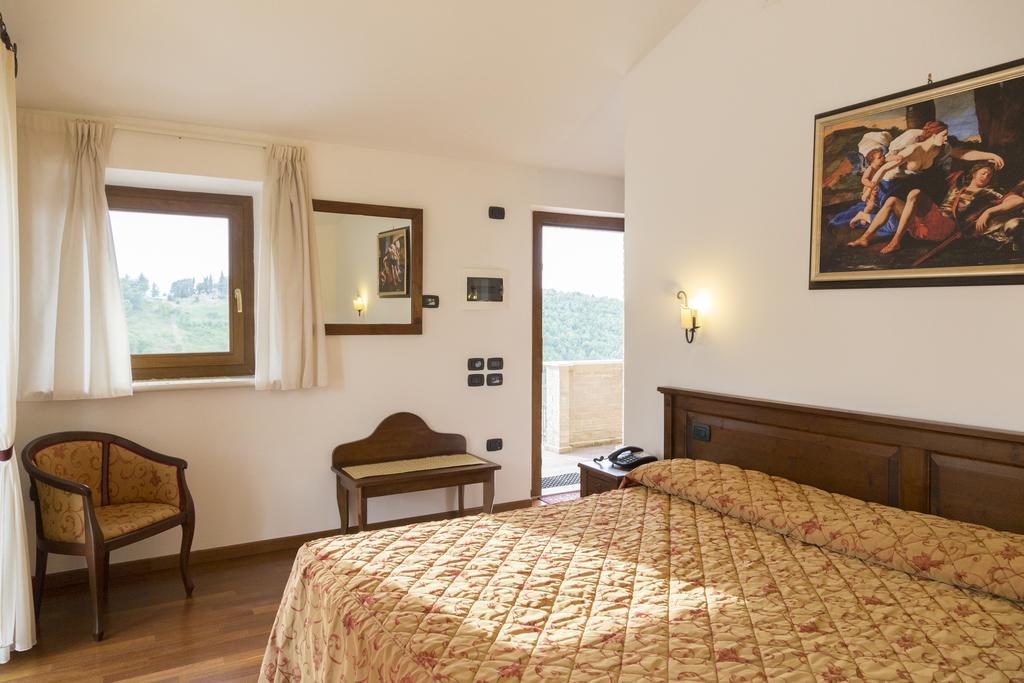 Colleverde Country House & Spa Ουρμπίνο Εξωτερικό φωτογραφία